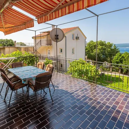 Apartment Buovac *