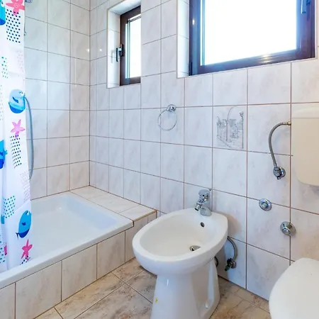 Buovac Apartment *