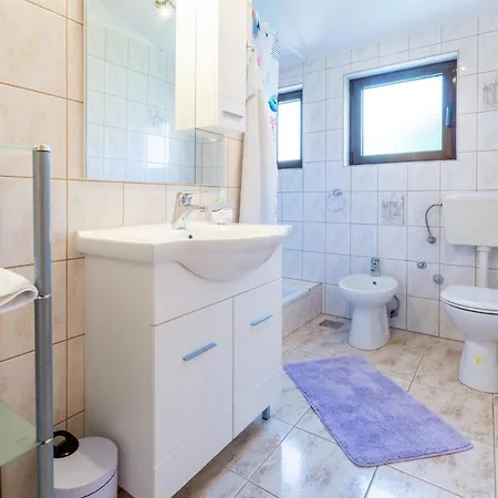 Buovac Apartment