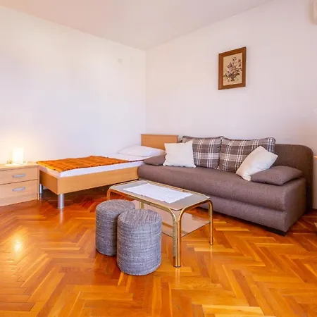 Buovac Apartment Dramalj